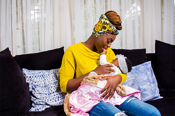 HOW TO PROPERLY POSITION YOUR BABY DURING BREASTFEEDING